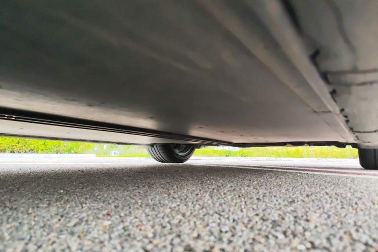 Used Tesla Model 3 2019 Long-Range All-Wheel-Drive Version Chassis Rear