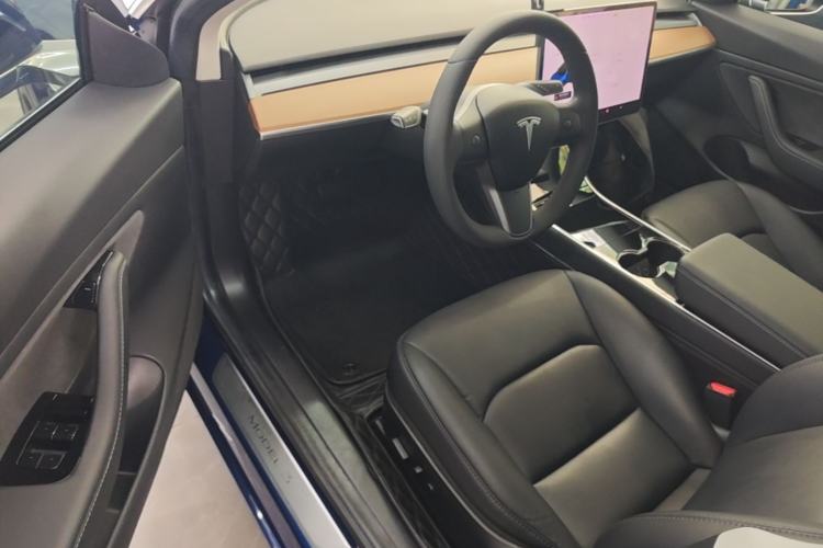 Used Tesla Model 3 2019 Standard Range Rear-Wheel Drive Upgraded Version (52 kWh) Driver Seat