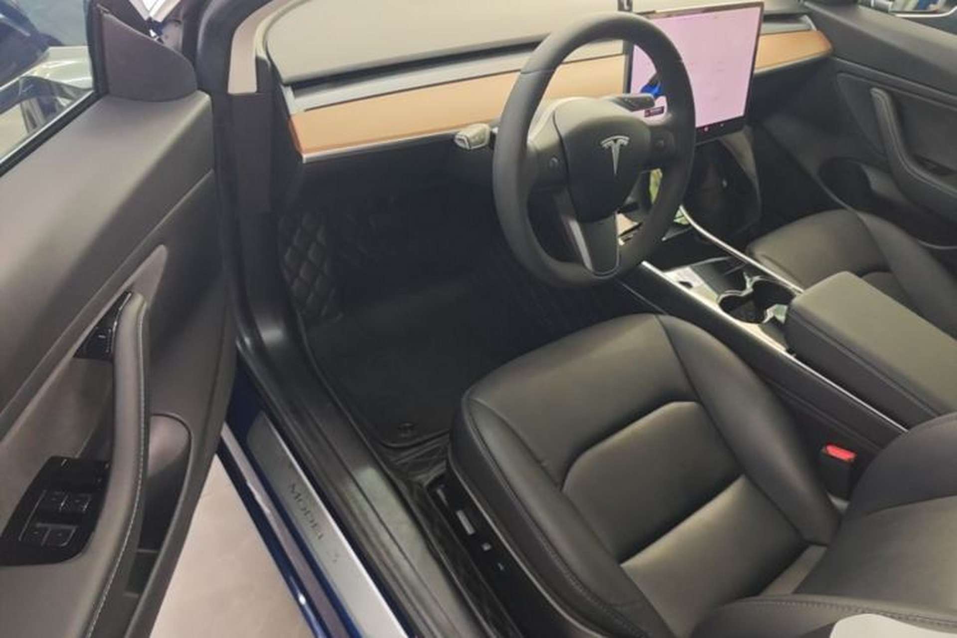 Used Tesla Model 3 2019 Standard Range Rear-Wheel Drive Upgraded Version (52 kWh) Driver Seat