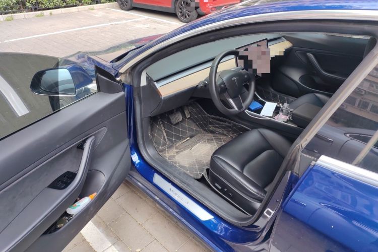 Used Tesla Model 3 2019 Long-Range All-Wheel-Drive Version Driver Seat