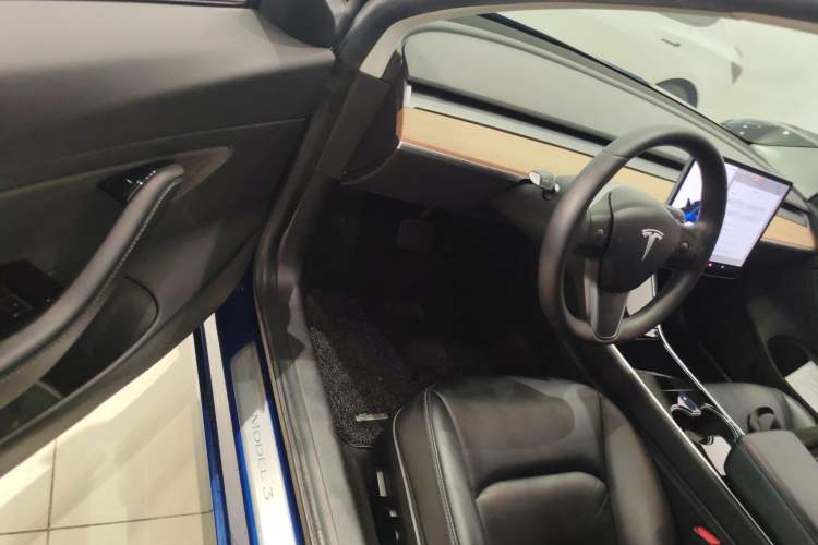 Used Tesla Model 3 2019 Standard Range Rear-Wheel Drive Upgraded Version (52 kWh) Driver Seat