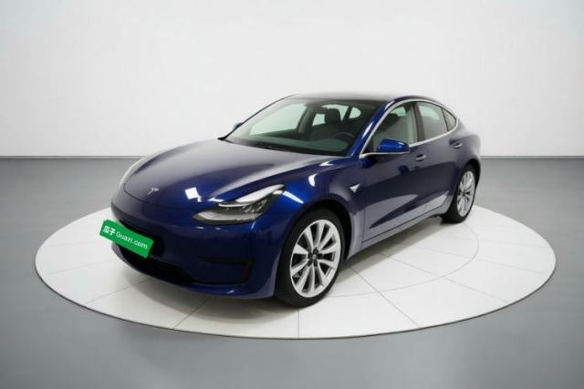 Ojetý Tesla Model 3 2019 Standard Range Rear-Drive Upgraded Version
