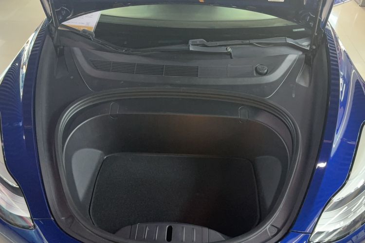 Used Tesla Model 3 2019 Long-Range Rear-Wheel-Drive Version Engine Bay