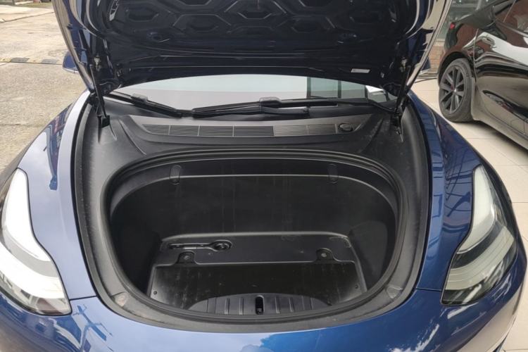 Used Tesla Model 3 2019 Long-Range Rear-Wheel-Drive Version Engine Bay