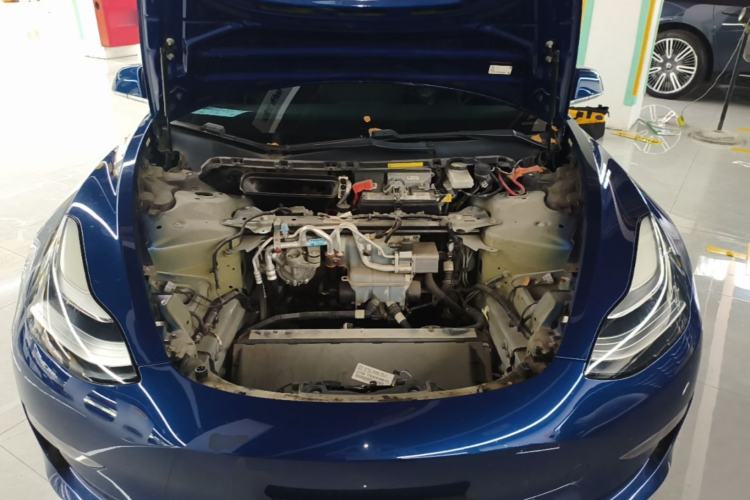 Used Tesla Model 3 2019 Long-Range Rear-Wheel-Drive Version Engine Bay
