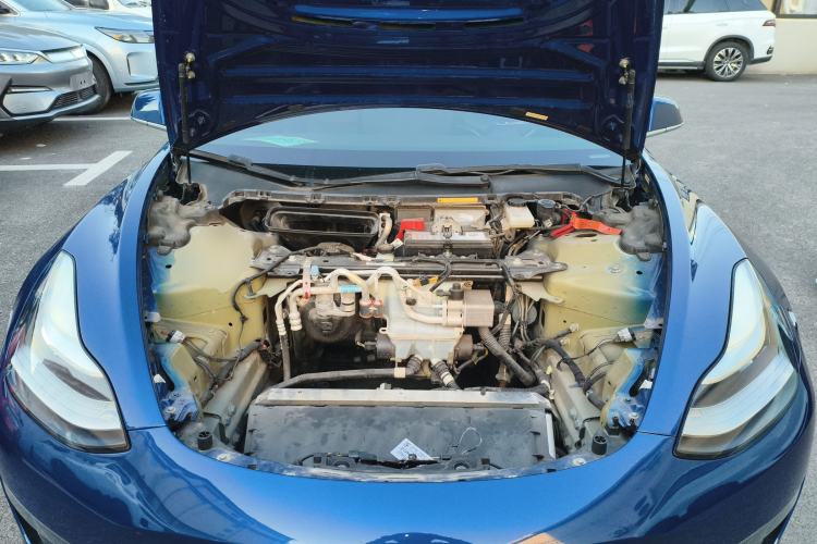Used Tesla Model 3 2019 Long-Range Rear-Wheel-Drive Version Engine Bay