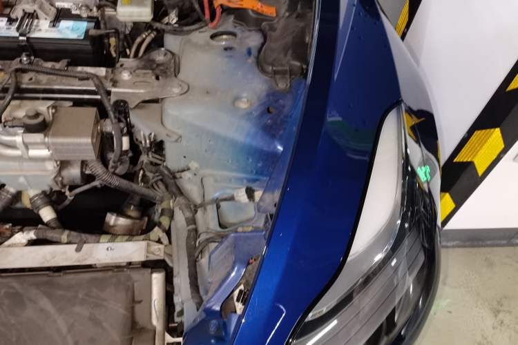 Used Tesla Model 3 2019 Standard Range Rear-Drive Upgraded Version Engine Bay Left