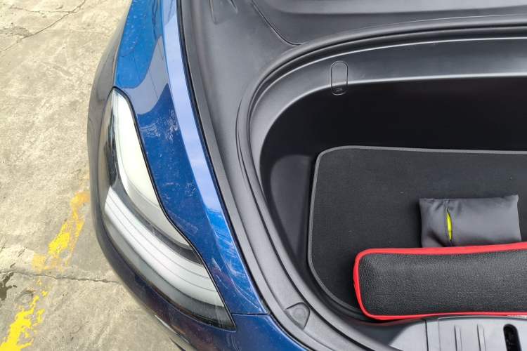 Used Tesla Model 3 2019 Performance High-Performance All-Wheel-Drive Version Engine Bay Right