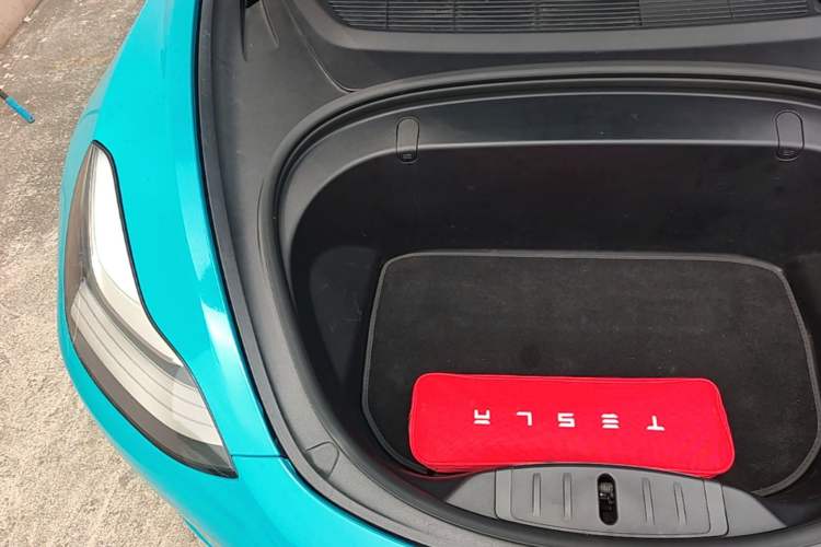 Used Tesla Model 3 2019 Long-Range Rear-Wheel-Drive Version Engine Bay Right