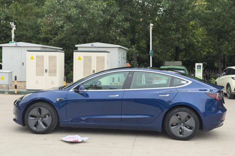 Used Tesla Model 3 2019 Standard Range Rear-Drive Upgraded Version Exterior 12