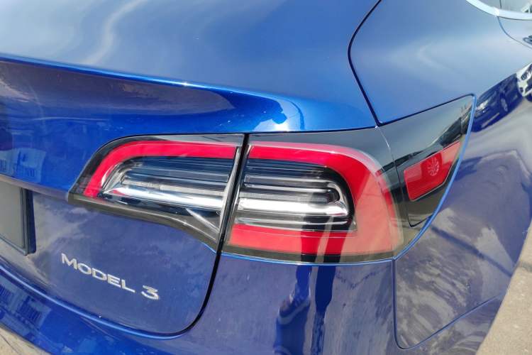 Used Tesla Model 3 2019 Standard Range Rear-Drive Upgraded Version Exterior 3