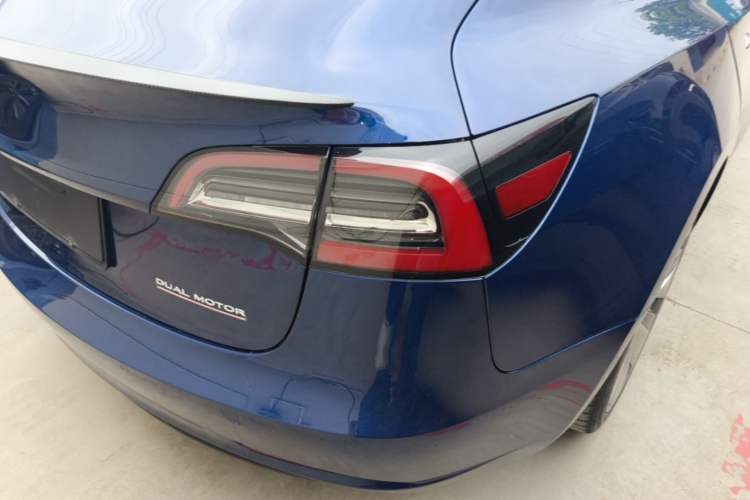 Used Tesla Model 3 2019 Performance High-Performance All-Wheel-Drive Version Exterior 3