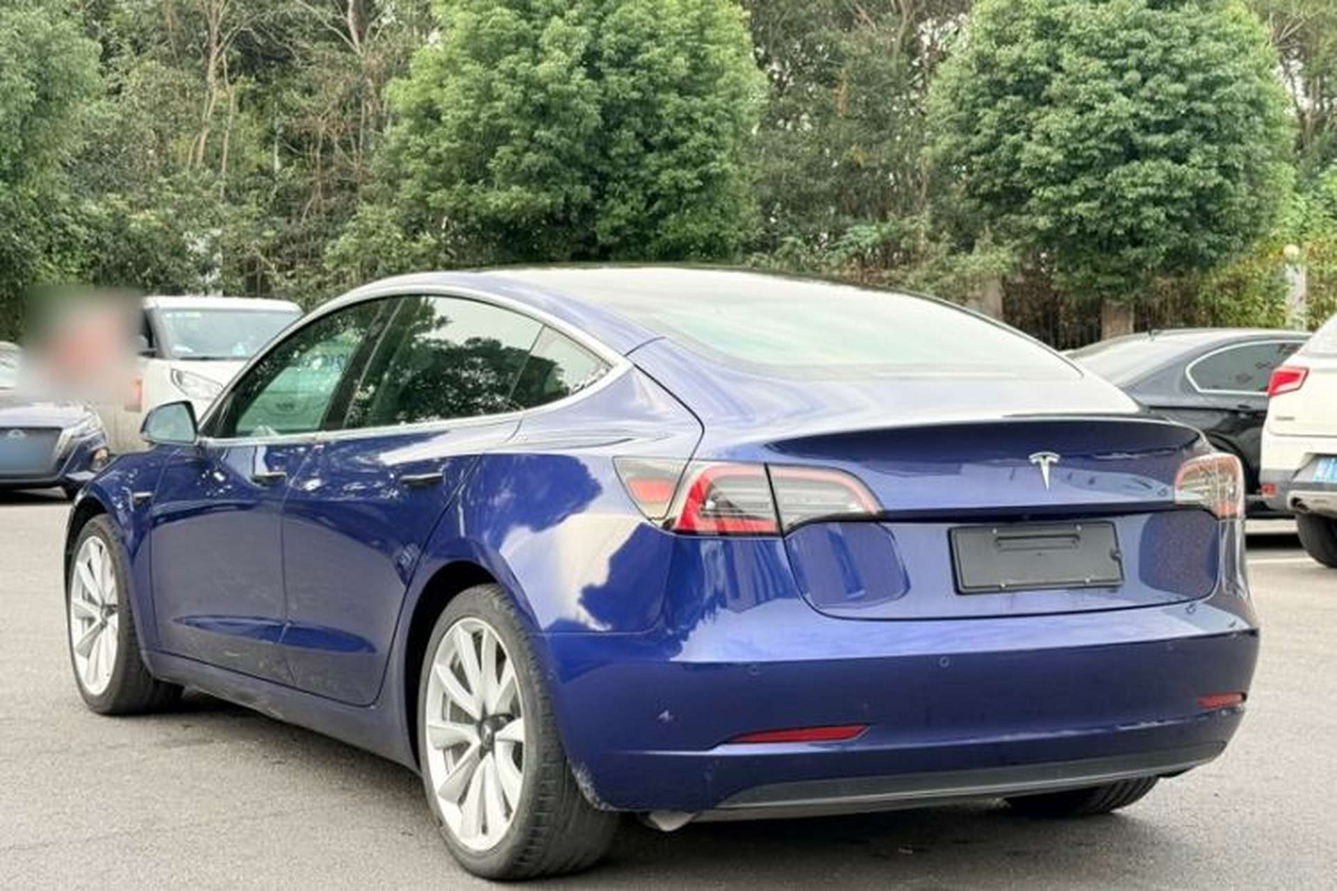 Used Tesla Model 3 2019 Long-Range Rear-Wheel-Drive Version Exterior 4