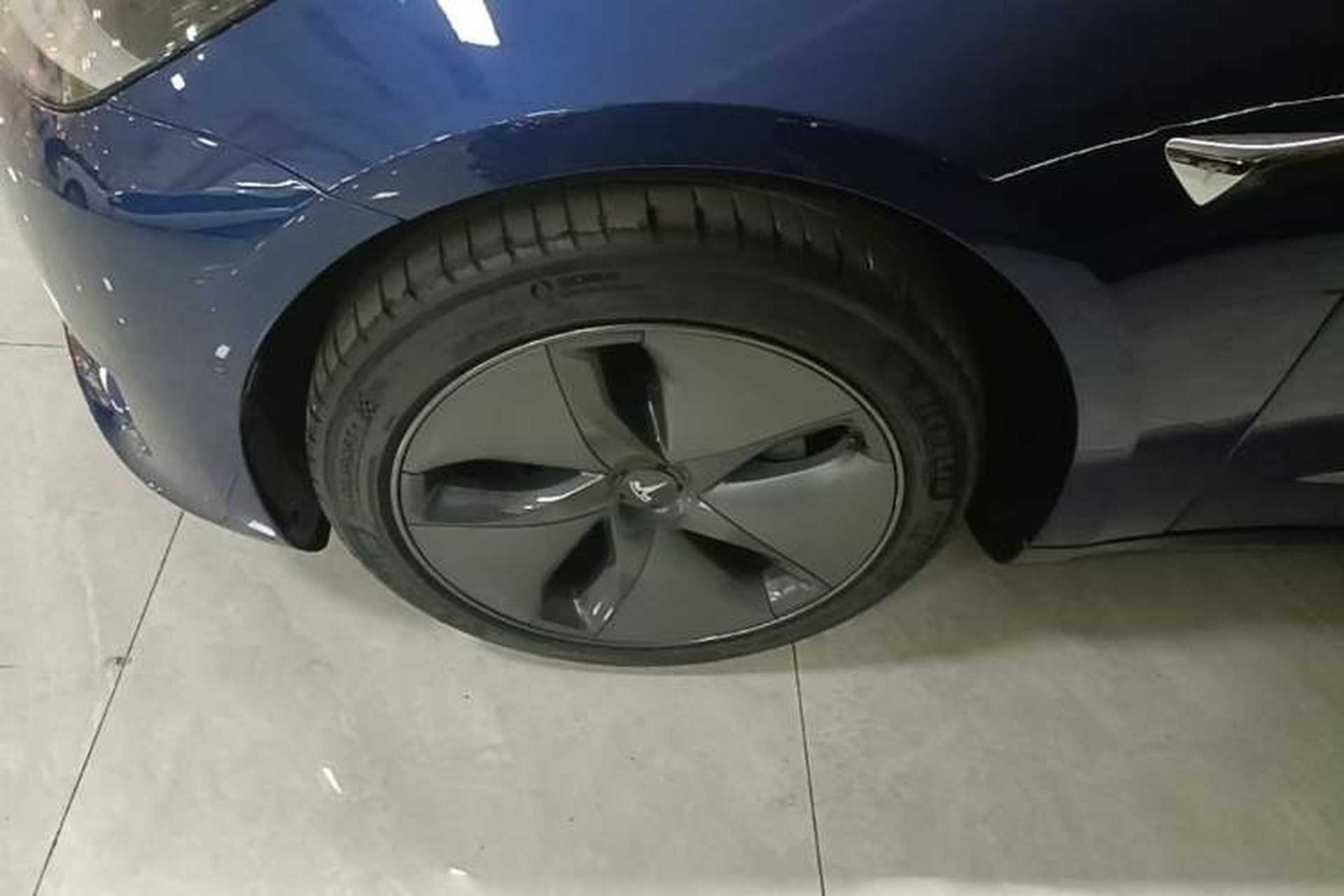 Used Tesla Model 3 2019 Standard Range Rear-Drive Upgraded Version Exterior 4