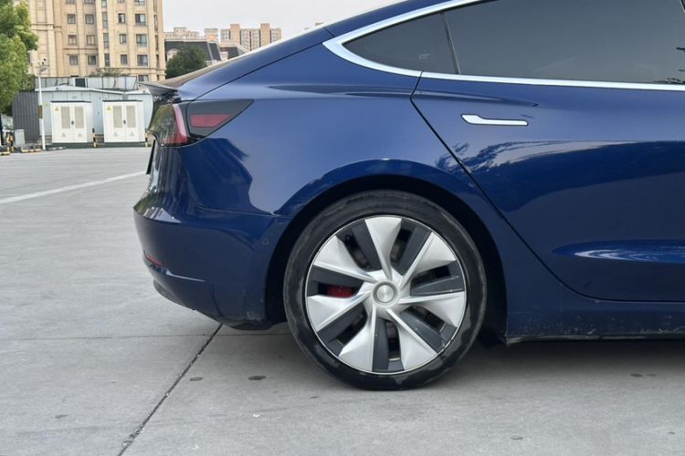 Used Tesla Model 3 2019 Performance High-Performance All-Wheel-Drive Version Exterior 8