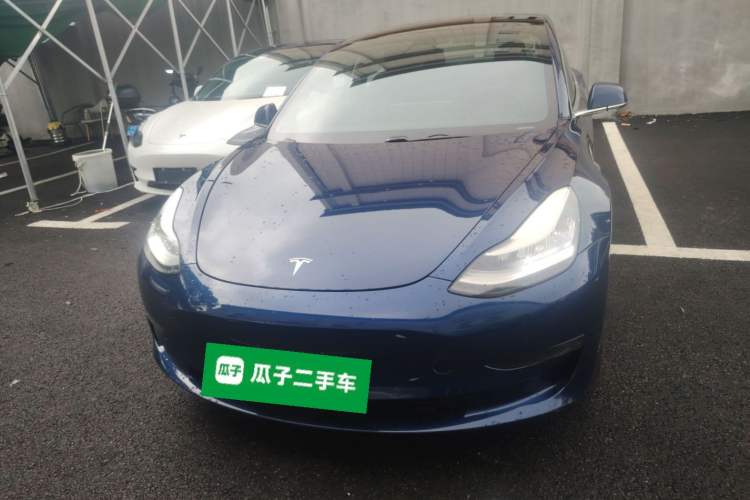 Used Tesla Model 3 2019 Long-Range All-Wheel-Drive Version Front