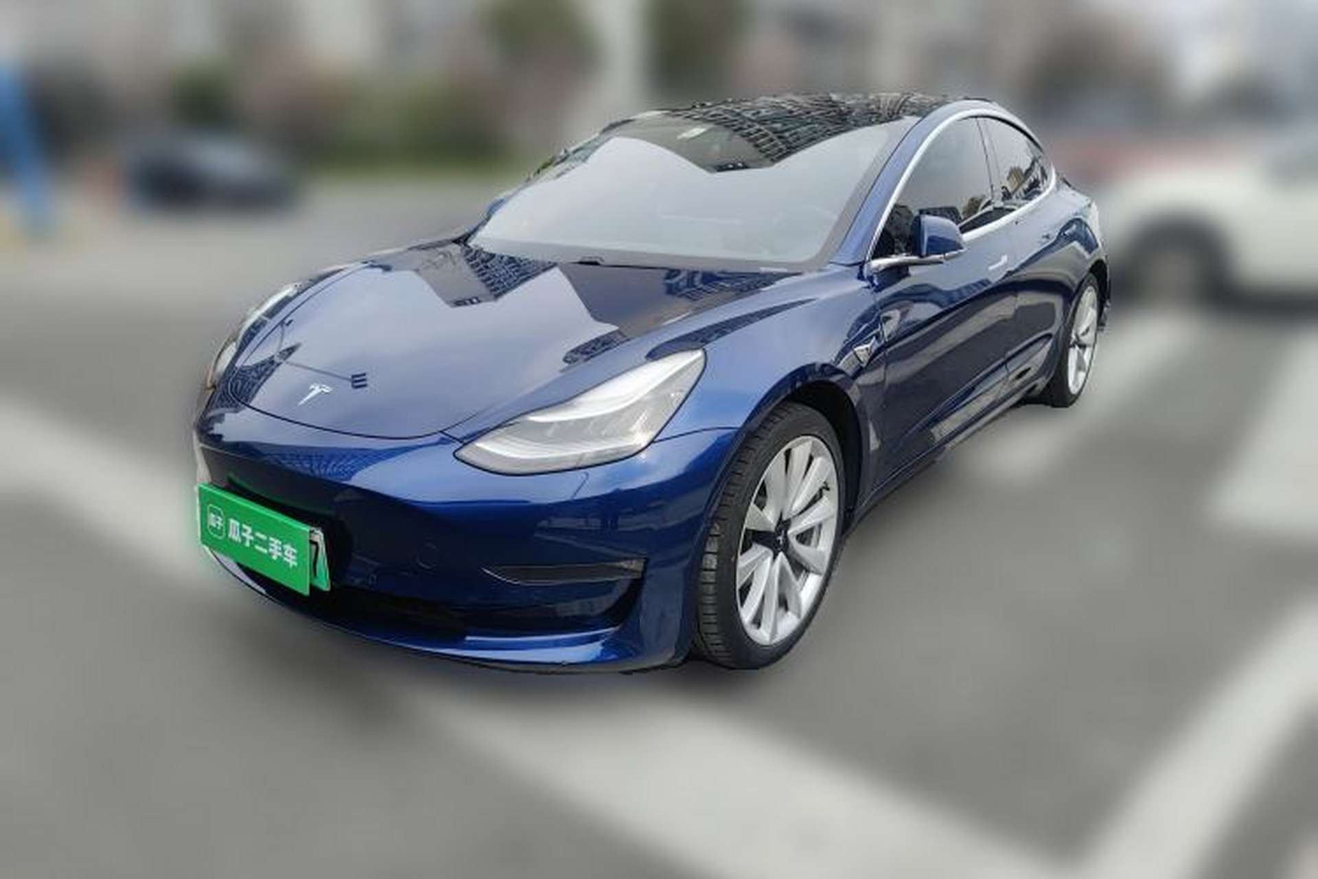 Used Tesla Model 3 2019 Long-Range Rear-Wheel-Drive Version Front Left 45 Deg