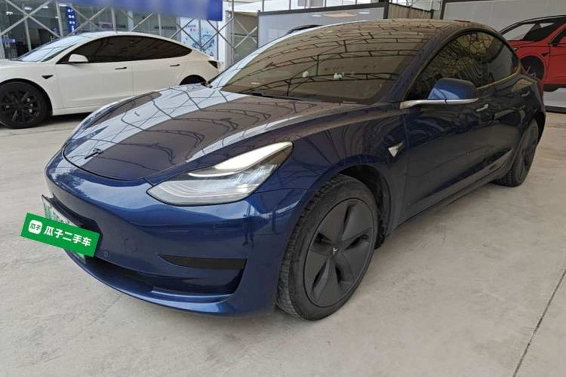 Used Tesla Model 3 2019 Standard Range Rear-Drive Upgraded Version Front Left 45 Deg