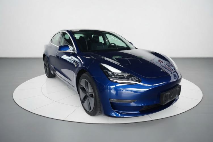 Used Tesla Model 3 2019 Long-Range Rear-Wheel-Drive Version Front Right 45 Deg