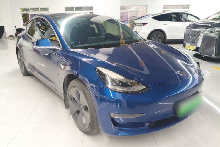Used Tesla Model 3 2019 Long-Range Rear-Wheel-Drive Version Front Right 45 Deg