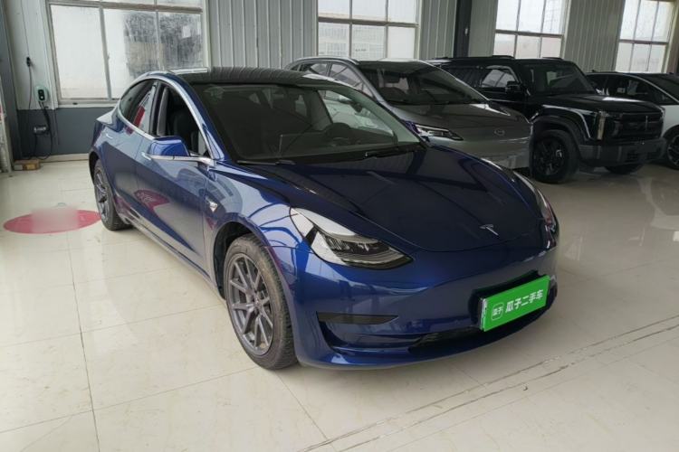 Used Tesla Model 3 2019 Standard Range Rear-Drive Upgraded Version Front Right 45 Deg
