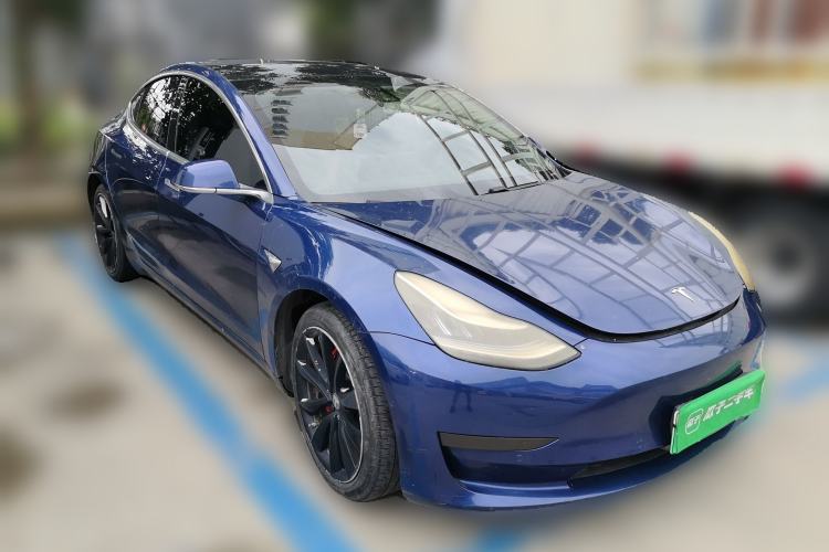 Used Tesla Model 3 2019 Standard Range Rear-Drive Upgraded Version Front Right 45 Deg