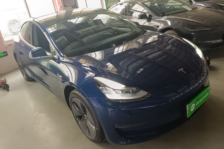 Used Tesla Model 3 2019 Long-Range Rear-Wheel-Drive Version Front Right 45 Deg