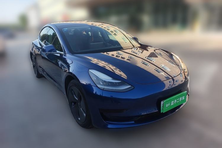 Used Tesla Model 3 2019 Standard Range Rear-Drive Upgraded Version Front Right 45 Deg