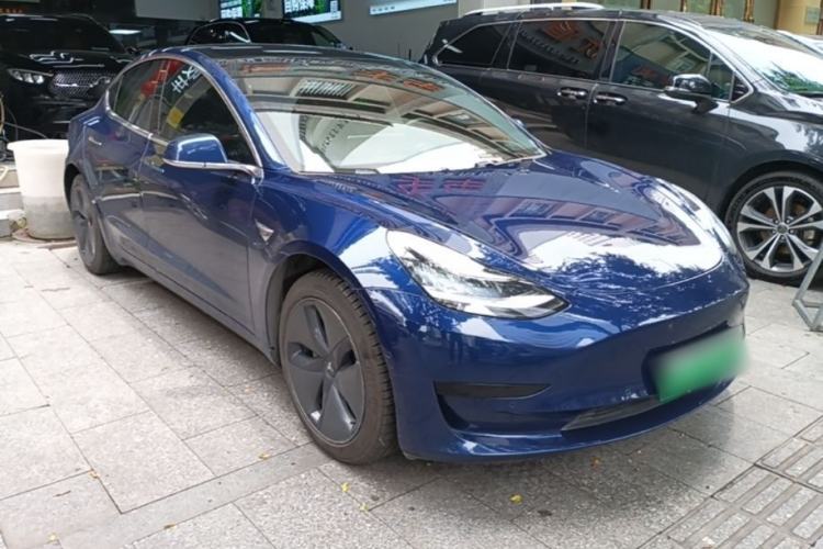Used Tesla Model 3 2019 Standard Range Rear-Wheel Drive Upgraded Version (60 kWh) Front Right 45 Deg