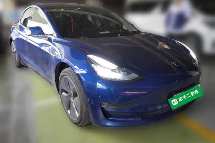 Used Tesla Model 3 2019 Long-Range Rear-Wheel-Drive Version Front Right 45 Deg