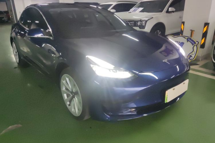 Used Tesla Model 3 2019 Standard Range Rear-Drive Upgraded Version Front Right 45 Deg