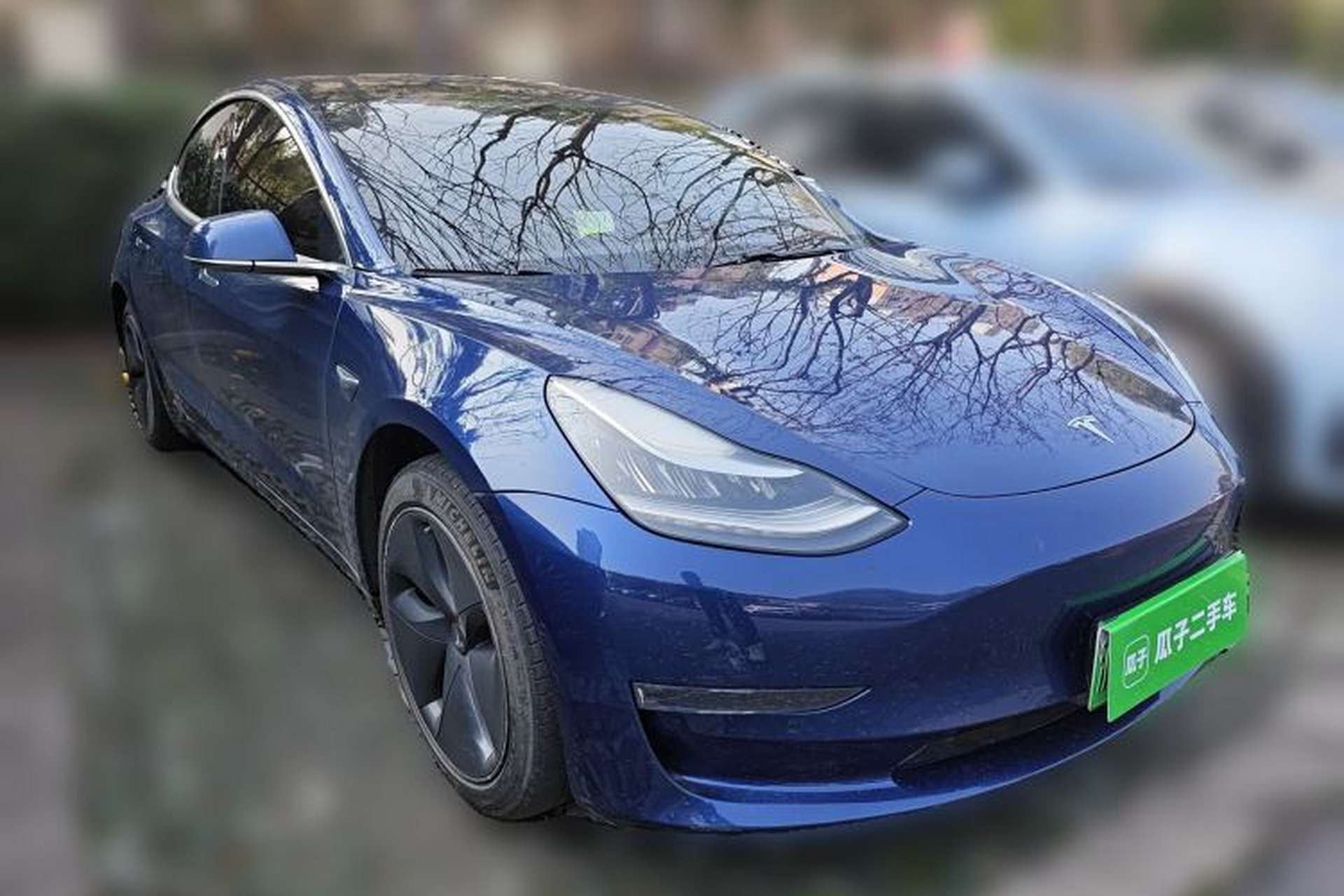 Used Tesla Model 3 2019 Long-Range Rear-Wheel-Drive Version Front Right 45 Deg