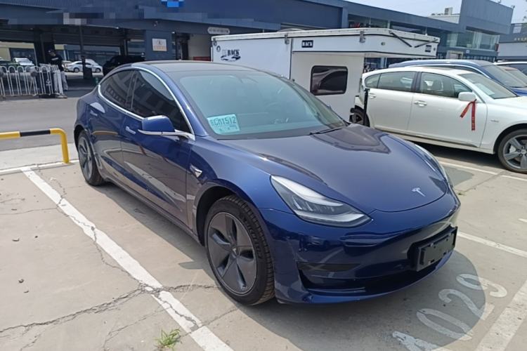 Used Tesla Model 3 2019 Standard Range Rear-Drive Upgraded Version Front Right 45 Deg