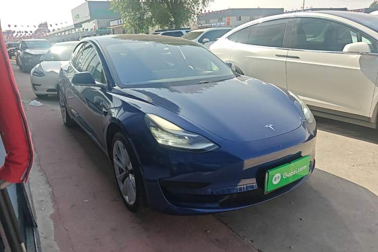 Used Tesla Model 3 2019 Standard Range Rear-Drive Upgraded Version Front Right 45 Deg
