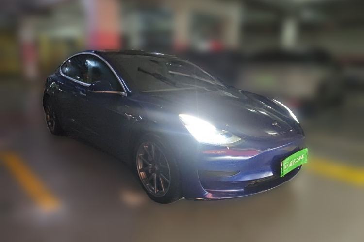 Used Tesla Model 3 2019 Standard Range Rear-Drive Upgraded Version Front Right 45 Deg
