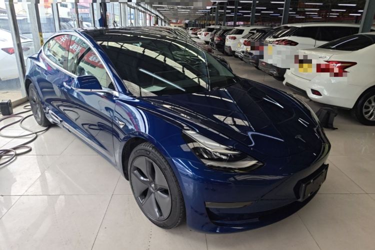 Used Tesla Model 3 2019 Long-Range All-Wheel-Drive Version Front Right 45 Deg