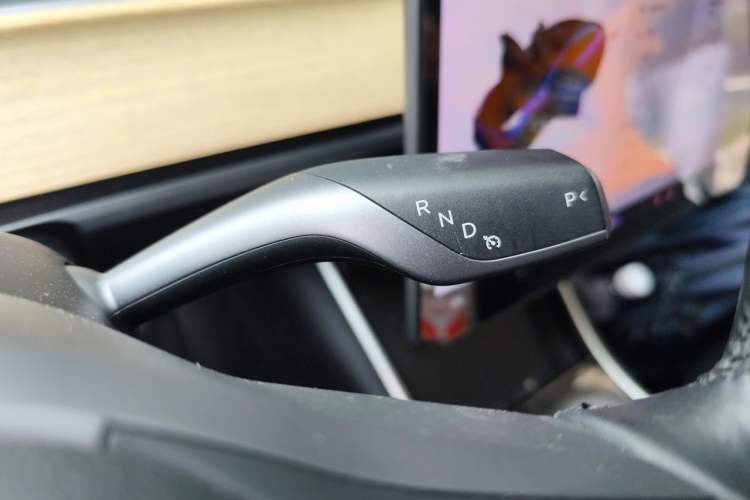 Used Tesla Model 3 2019 Standard Range Rear-Wheel Drive Upgraded Version (60 kWh) Gear Lever