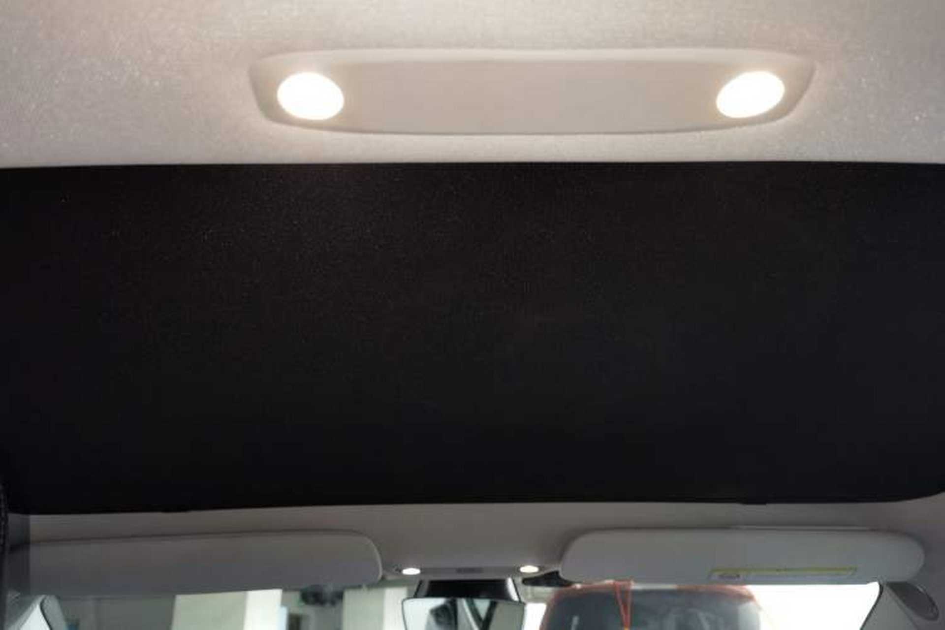 Used Tesla Model 3 2019 Long-Range Rear-Wheel-Drive Version Headliner