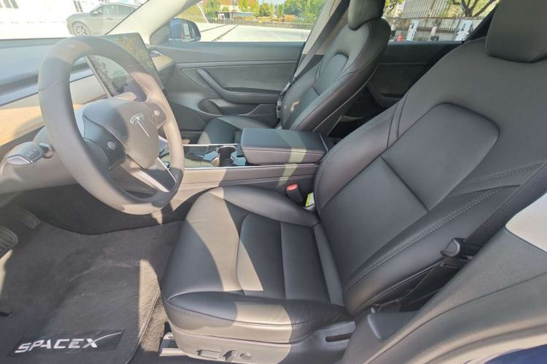 Used Tesla Model 3 2019 Standard Range Rear-Drive Upgraded Version Interior 2