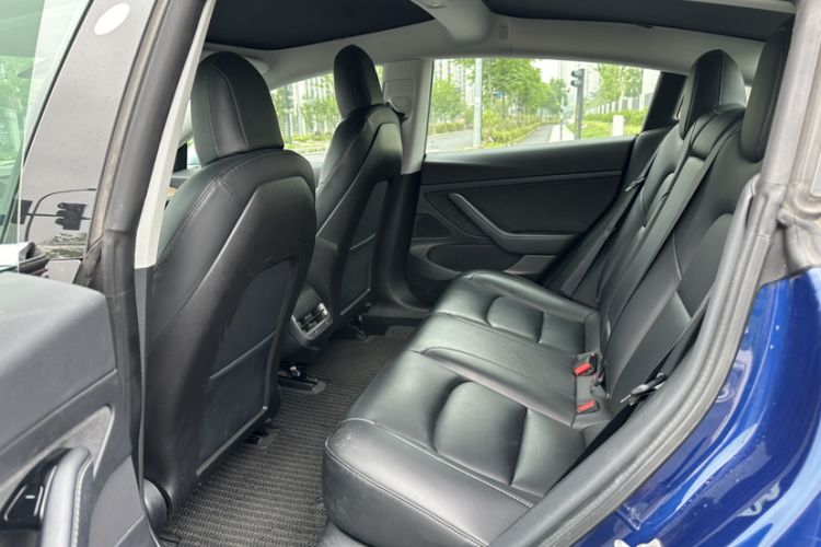Used Tesla Model 3 2019 Standard Range Rear-Drive Upgraded Version Interior 2