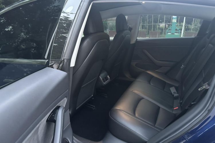 Used Tesla Model 3 2019 Performance High-Performance All-Wheel-Drive Version Interior 3