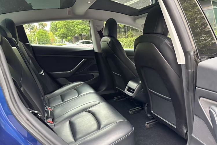 Used Tesla Model 3 2019 Standard Range Rear-Wheel Drive Upgraded Version (52 kWh) Interior 7