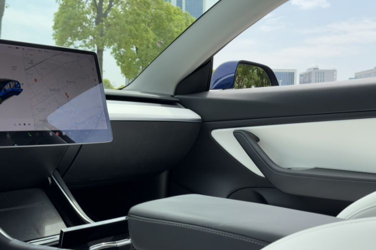 Used Tesla Model 3 2019 Performance High-Performance All-Wheel-Drive Version Interior 9