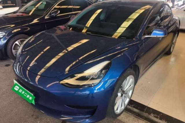 Ojetý Tesla Model 3 2019 Standard Range Rear-Drive Upgraded Version