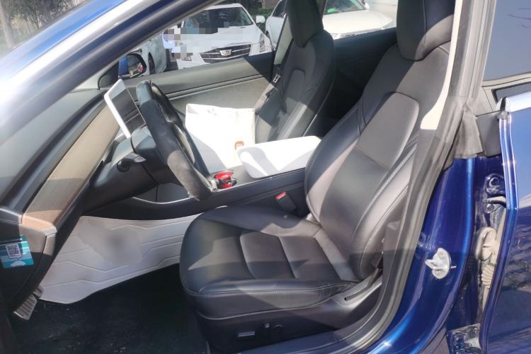 Used Tesla Model 3 2019 Long-Range Rear-Wheel-Drive Version Left Front Seat