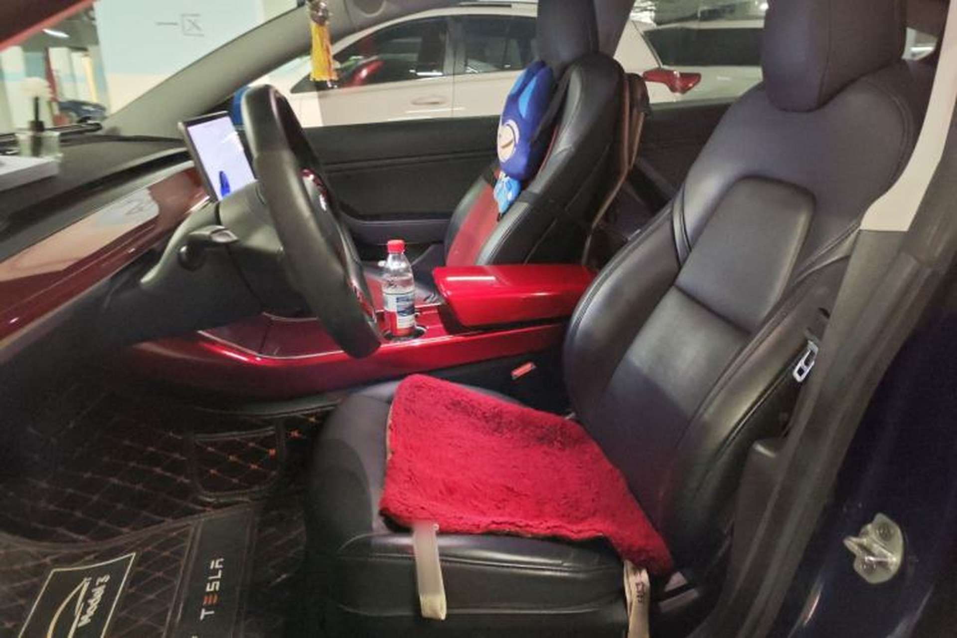 Used Tesla Model 3 2019 Long-Range All-Wheel-Drive Version Left Front Seat