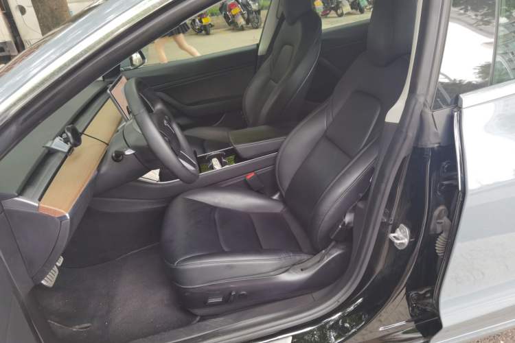 Used Tesla Model 3 2019 Performance High-Performance All-Wheel-Drive Version Left Front Seat