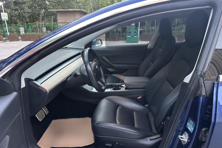 Used Tesla Model 3 2019 Performance High-Performance All-Wheel-Drive Version Left Front Seat