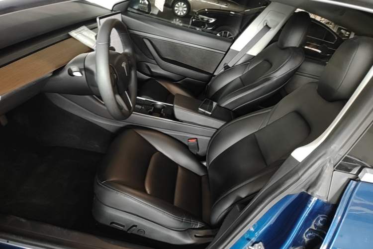 Used Tesla Model 3 2019 Standard Range Rear-Drive Upgraded Version Left Front Seat