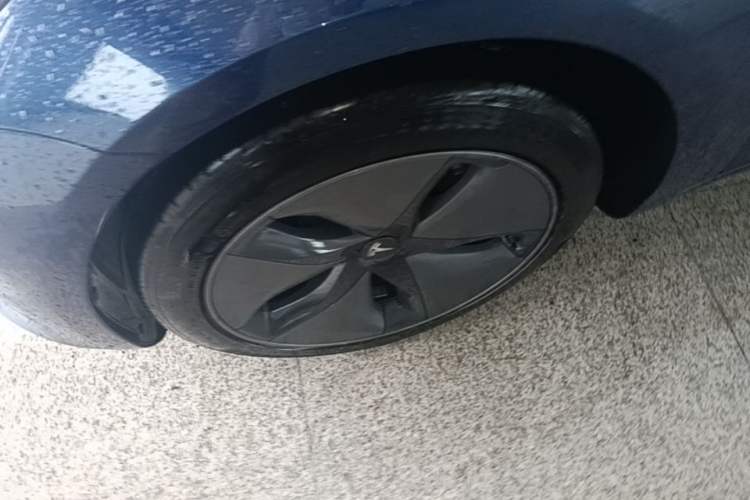 Used Tesla Model 3 2019 Standard Range Rear-Drive Upgraded Version Left Front Wheel Hub